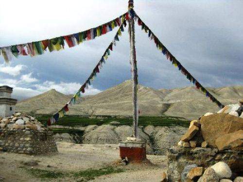 TREKKING IN MUSTANG 2010